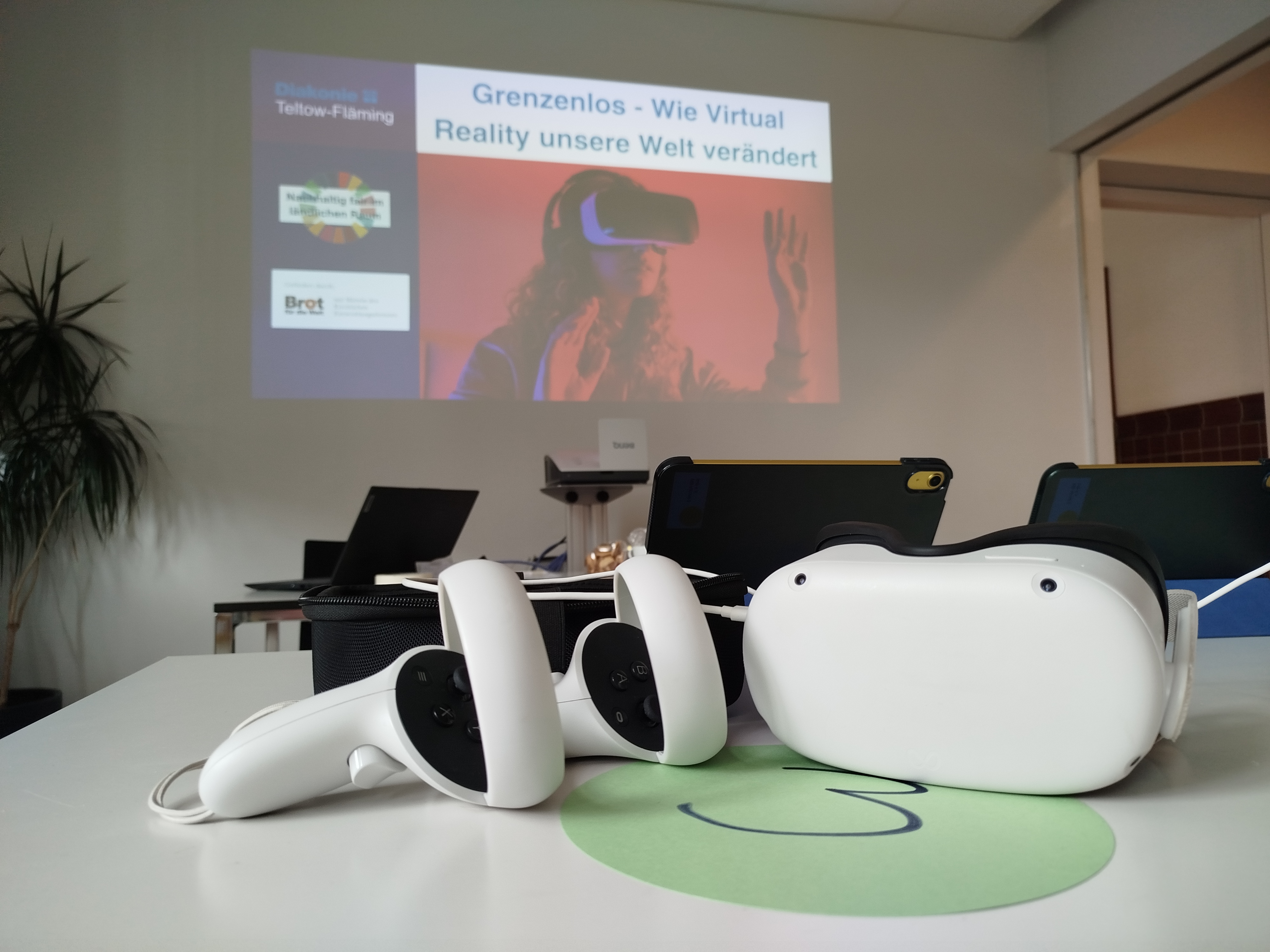 Foto der Digitaltag-Aktion zu Thema Virtual Reality der Diakonie Teltow-Fläming