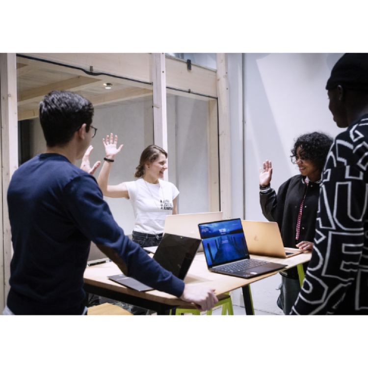 Foto einer Veranstaltung der ADA Hackerweeks