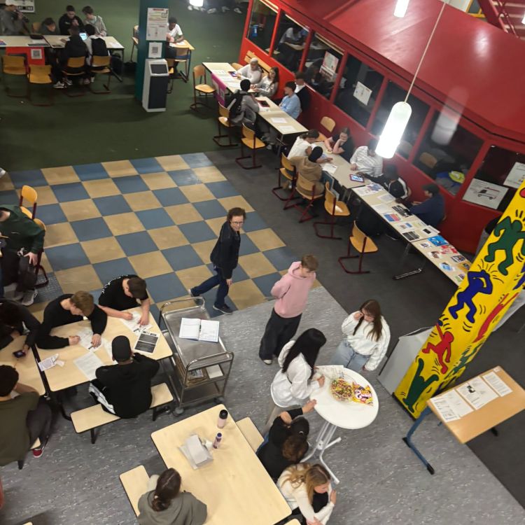 Foto von der Messe "Messe zur digitalen Selbstständigkeit und Online-Betrug"